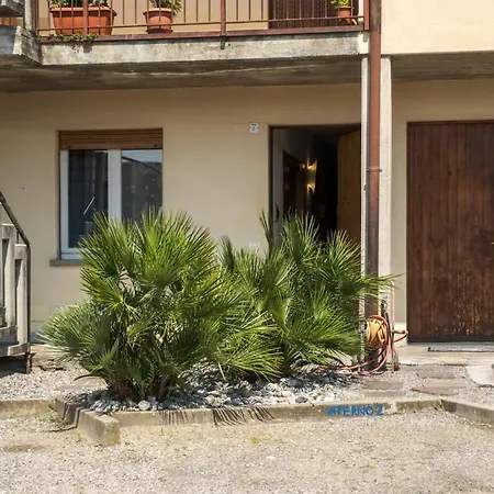 Interno 2 Apartament *